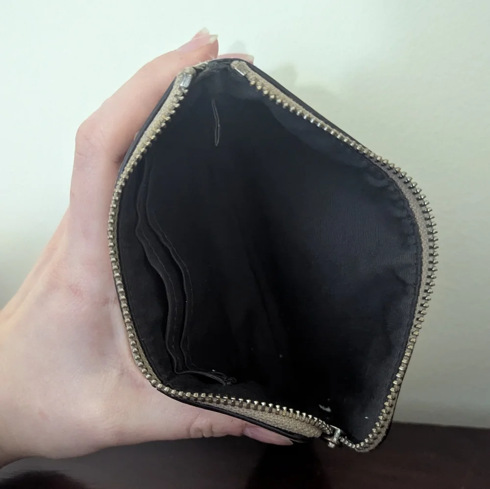 Coach missing zipper